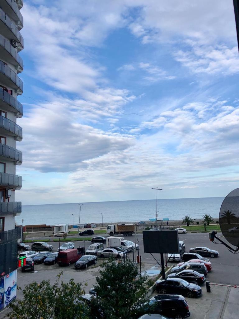 Horizon Batumi Aparthotel Exterior foto